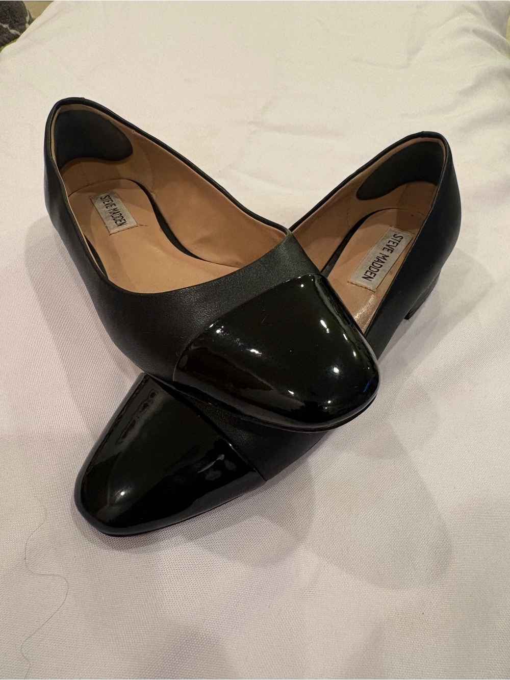 Steve Madden Black Two-Tone Cap-Toe Ballet Flats